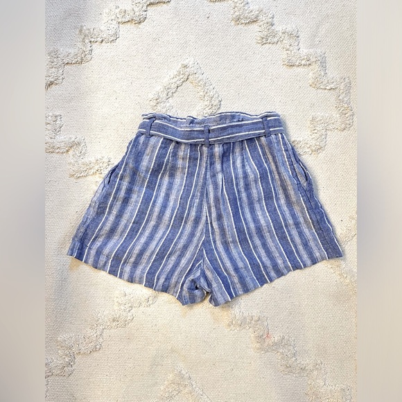 H&M Shorts - Picture 2 of 2